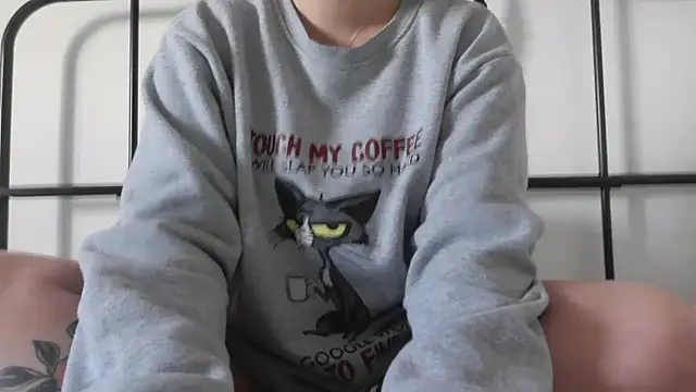 bunnyfox420 online show from April 12, 2026, 6:44 pm