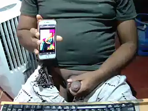 Snapshot of lolboy1234Z chatting on November 8, 2025, 5:49 pm lolboy1234Z online show from November 8, 2025, 5:49 pm