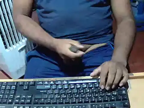 Snapshot of lolboy1234Z chatting on November 7, 2025, 5:17 pm lolboy1234Z online show from November 7, 2025, 5:17 pm