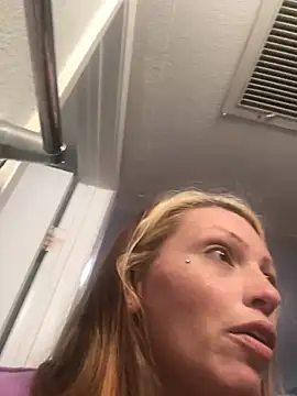 barbieinbondage7 online show from January 14, 2026, 8:29 am