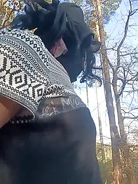 sandrahoeslut online show from April 16, 2026, 3:13 pm