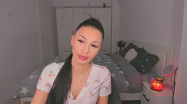 HelenShawn online show from March 23, 2025, 2:04 am