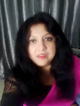 horny lizia online show from July 22, 2026, 4:53 pm