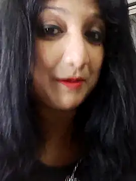 horny lizia online show from July 13, 2026, 4:39 pm