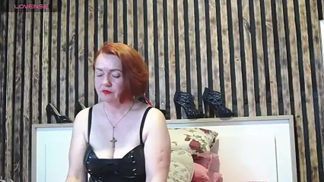 Alis Lovi online show from May 11, 2026, 9:54 am