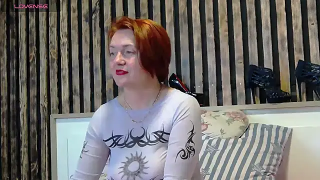 Snapshot of Alis_Lovi chatting on October 30, 2025, 11:12 pm Alis Lovi online show from October 30, 2025, 11:12 pm