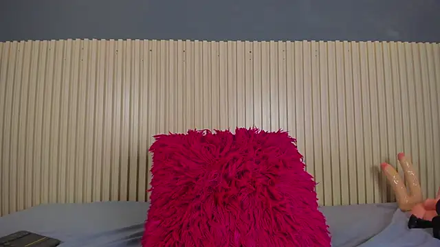 Madeline Cooper08 online show from February 26, 2025, 7:32 pm