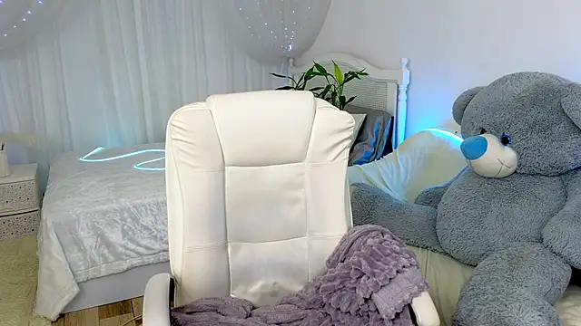 Donna Sun online show from March 9, 2025, 8:51 am