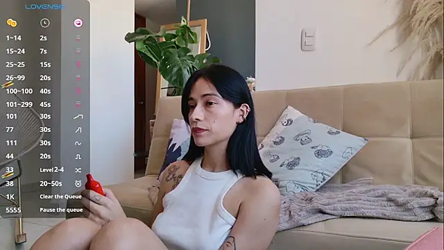 GerberaBlooms77 online show from February 17, 2025, 5:55 pm