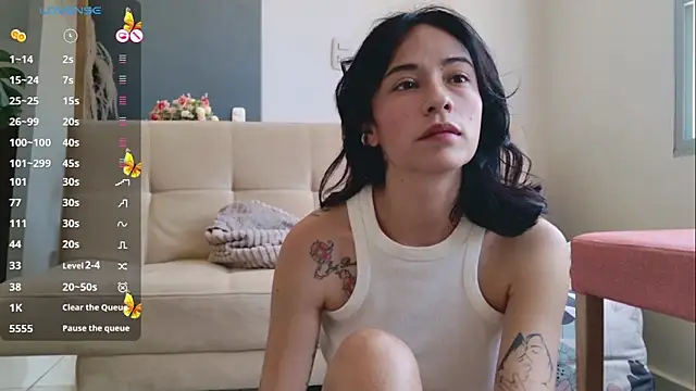 GerberaBlooms77 online show from February 20, 2025, 4:25 pm