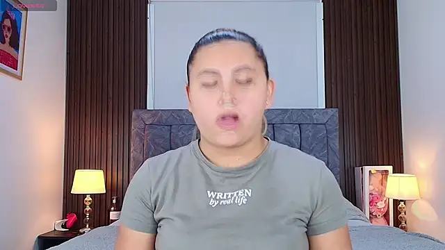 MeganCrow online show from June 9, 2026, 4:52 pm