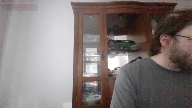 Snapshot of rrunner7718 chatting on February 3, 2025, 5:24 pm rrunner7718 online show from February 3, 2025, 5:24 pm