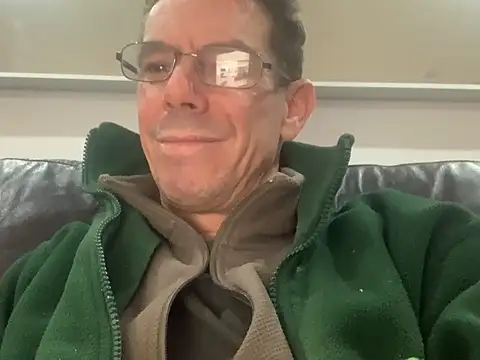 Snapshot of Kenhornu chatting on February 20, 2026, 1:13 am Kenhornu online show from February 20, 2026, 1:13 am