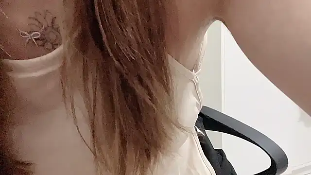 Snapshot of Chu1314 chatting on February 8, 2025, 7:59 pm Chu1314 online show from February 8, 2025, 7:59 pm