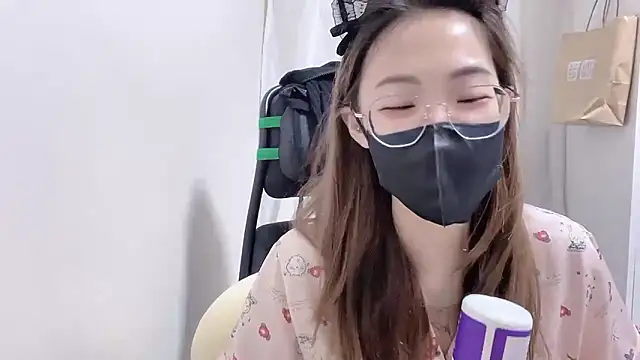 Snapshot of Chu1314 chatting on October 23, 2025, 3:32 pm Chu1314 online show from October 23, 2025, 3:32 pm