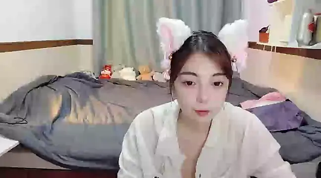 Snapshot of Song_99 chatting on February 19, 2025, 2:22 pm Song 99 online show from February 19, 2025, 2:22 pm