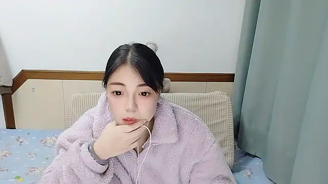 Snapshot of Song_99 chatting on March 9, 2025, 5:39 pm Song 99 online show from March 9, 2025, 5:39 pm