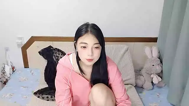 Snapshot of Song_99 chatting on March 5, 2025, 6:01 pm Song 99 online show from March 5, 2025, 6:01 pm