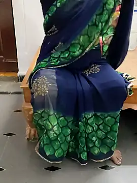 Snapshot of laxmitelugu78 chatting on February 6, 2025, 1:43 pm laxmitelugu78 online show from February 6, 2025, 1:43 pm