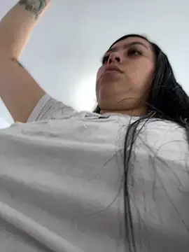 Im-Allysoon online show from February 6, 2025, 4:14 pm