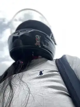 Im-Allysoon online show from February 4, 2025, 5:55 pm