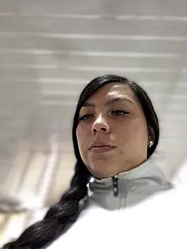 Im-Allysoon online show from February 4, 2025, 9:10 pm