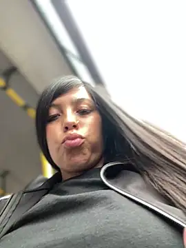 Im-Allysoon online show from February 12, 2025, 9:33 pm