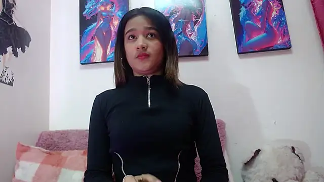 Snapshot of Jenner_Macpherson chatting on February 24, 2025, 12:59 pm Jenner Macpherson online show from February 24, 2025, 12:59 pm