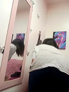 Snapshot of Jenner_Macpherson chatting on March 20, 2025, 12:54 pm Jenner Macpherson online show from March 20, 2025, 12:54 pm