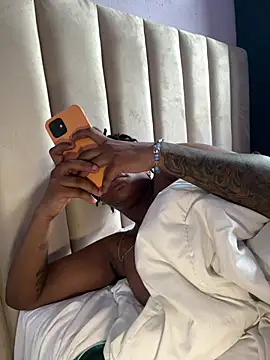 Snapshot of Boneca25 chatting on March 12, 2026, 10:41 am Boneca25 online show from March 12, 2026, 10:41 am