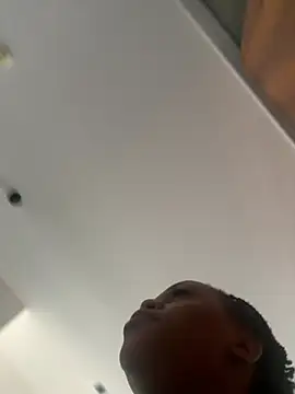 Snapshot of Boneca25 chatting on March 26, 2026, 8:23 am Boneca25 online show from March 26, 2026, 8:23 am