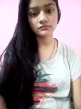 Tanu-00 online show from September 28, 2025, 2:13 pm