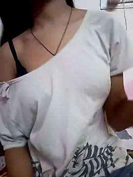 Tanu-00 online show from September 12, 2025, 6:29 pm