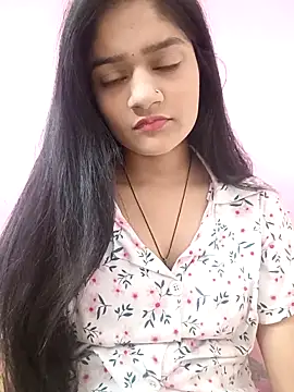 Tanu-00 online show from November 13, 2025, 4:22 pm