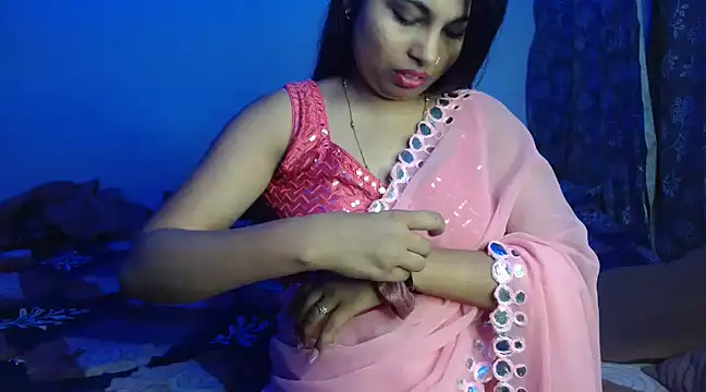 Snapshot of Fab_Suhani chatting on February 14, 2025, 7:54 pm Fab Suhani online show from February 14, 2025, 7:54 pm