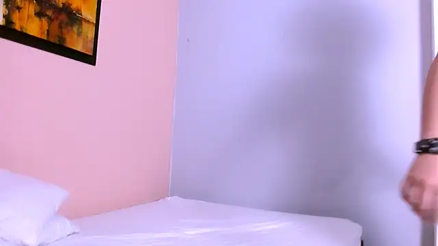 Snapshot of cameron_cooper01 chatting on February 5, 2025, 1:33 pm cameron cooper01 online show from February 5, 2025, 1:33 pm