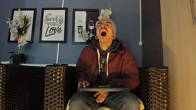 kaletattoo online show from November 5, 2025, 11:35 am