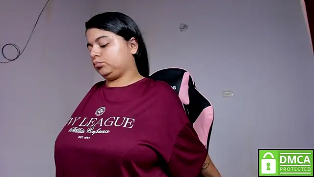 Little Shaara online show from November 4, 2025, 8:12 pm