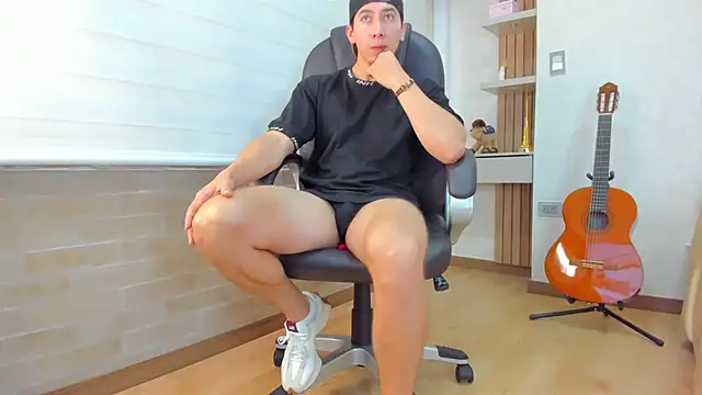 Tombarden online show from November 24, 2025, 7:14 pm