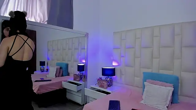 Ariana rouse online show from November 29, 2025, 5:13 pm