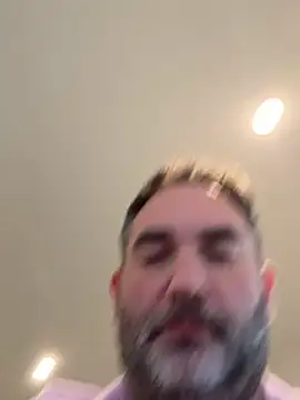 Snapshot of harrychest chatting on April 10, 2026, 3:41 pm harrychest online show from April 10, 2026, 3:41 pm