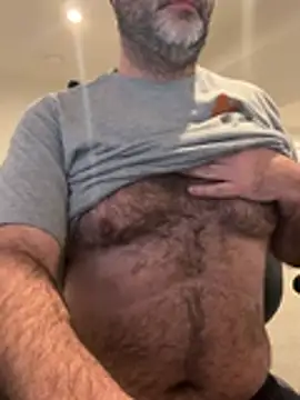 Snapshot of harrychest chatting on February 4, 2026, 6:47 pm harrychest online show from February 4, 2026, 6:47 pm