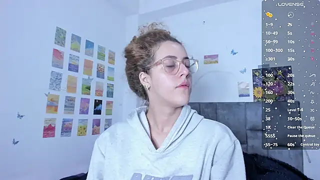 Isangel  online show from February 27, 2025, 3:18 am