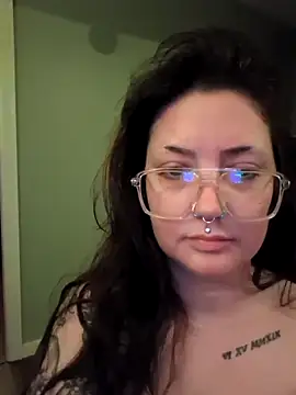 goblingirl888 online show from April 21, 2026, 3:18 pm