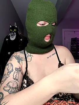 goblingirl888 online show from October 24, 2025, 7:18 am