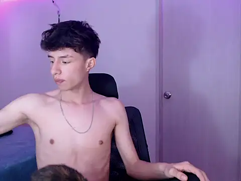 Juanmres online show from March 18, 2026, 8:53 pm