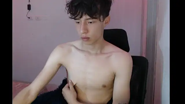 Juanmres online show from December 14, 2025, 1:12 am