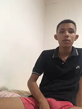 Alvarozzxv online show from February 14, 2025, 4:37 am