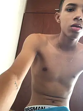 Alvarozzxv online show from January 31, 2025, 2:49 pm