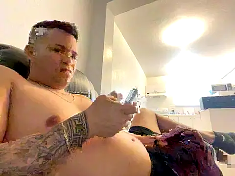 Snapshot of Rafi11 chatting on December 2, 2025, 9:16 pm Rafi11 online show from December 2, 2025, 9:16 pm